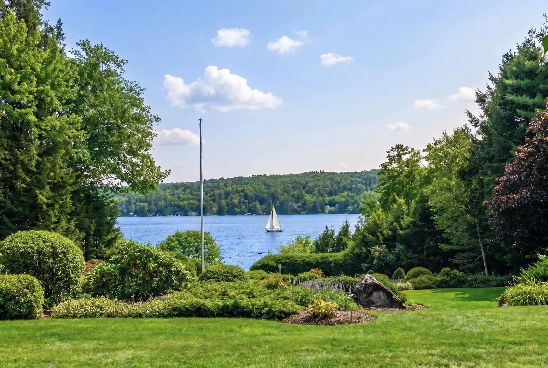 373 Lakeshore Drive New London NH 03257