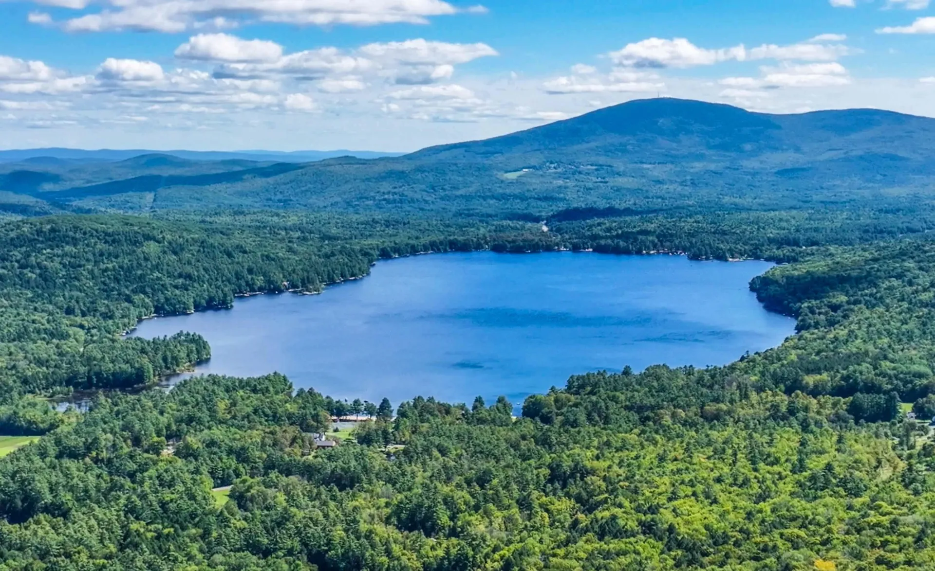 373 Lakeshore Drive New London NH 03257