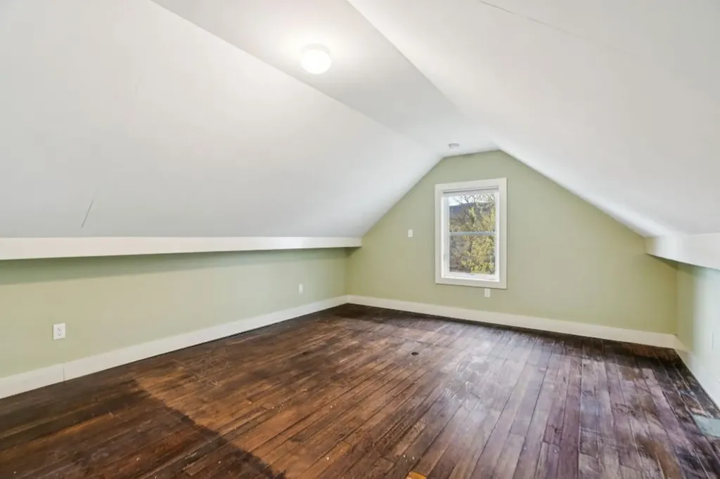 38 Jarvis Street Windsor VT 05089