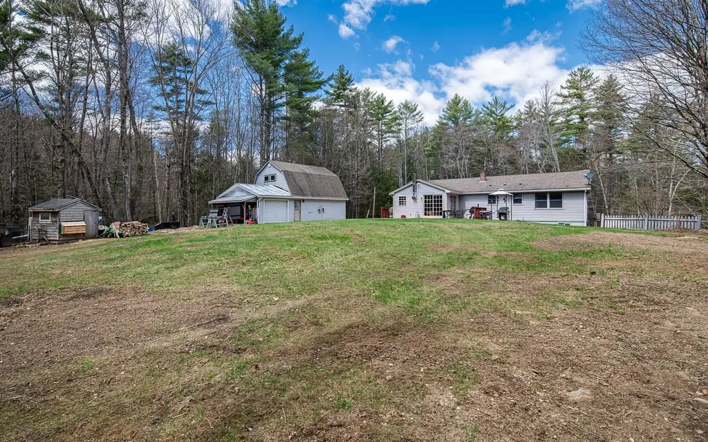 6 Ridge Road Deerfield NH 03037