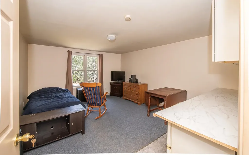 6 Ridge Road Deerfield NH 03037