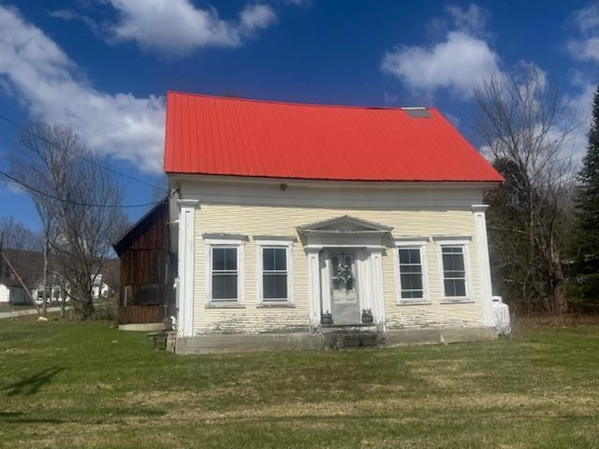 18 New Street Albany VT 05820