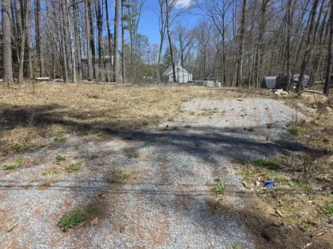 5 Rabbit Path Hillsborough NH 03244