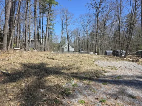 5 Rabbit Path Hillsborough NH 03244