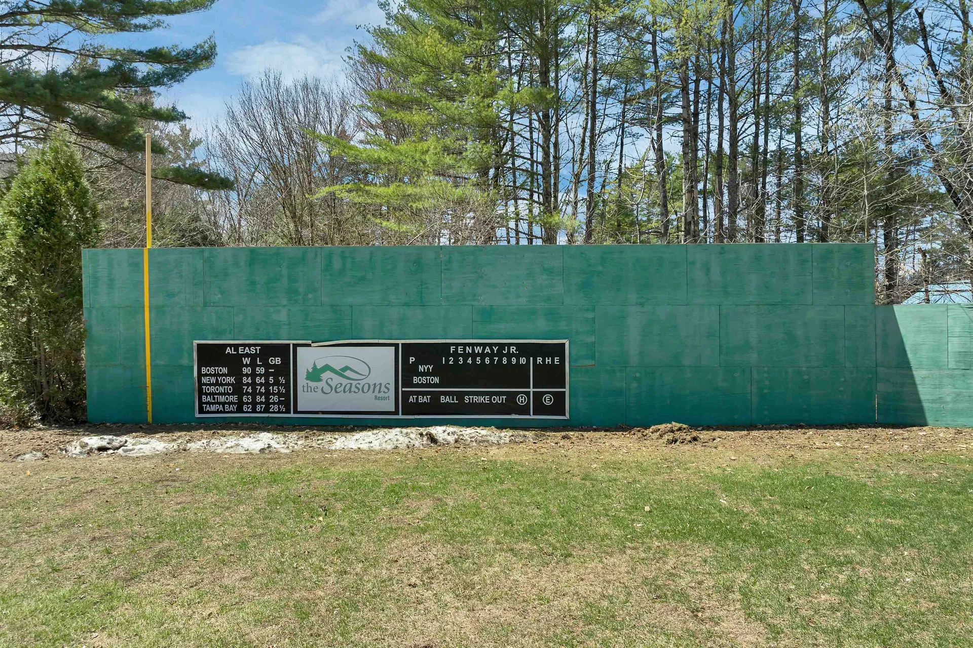 20F Seasons At Attitash Road Bartlett NH 03812