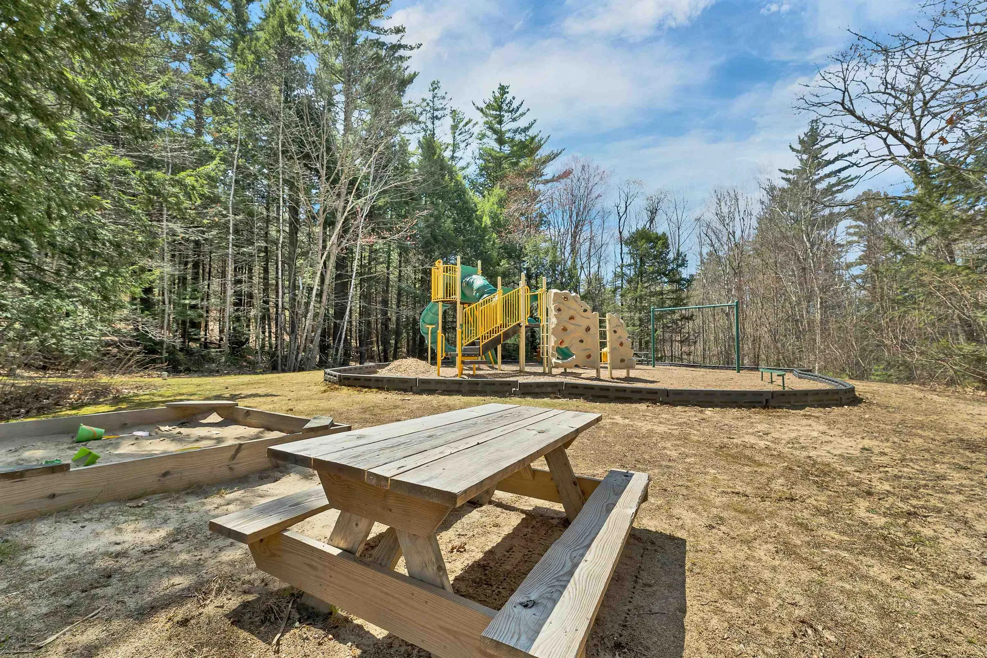 20F Seasons At Attitash Road Bartlett NH 03812