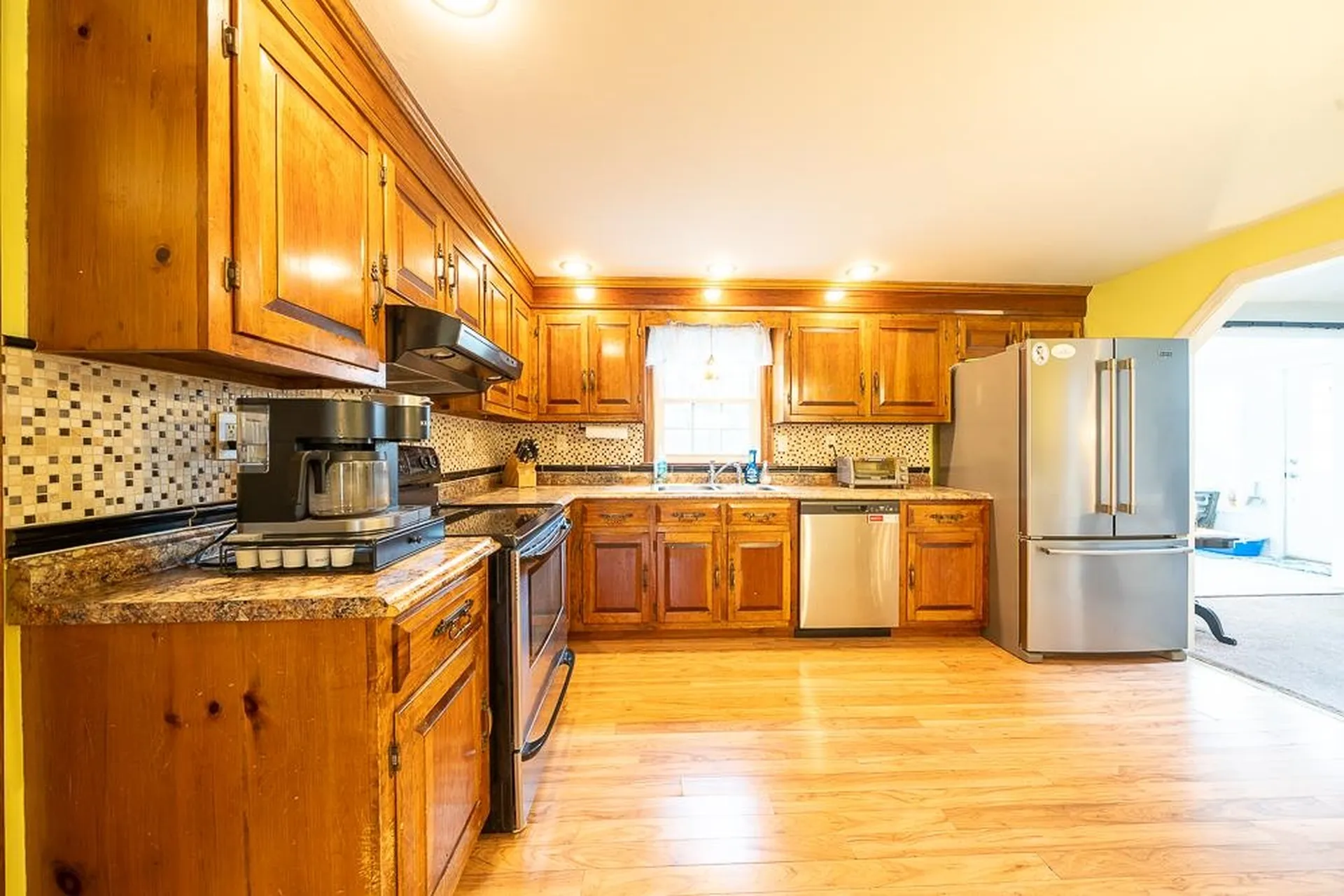 6 Hubbard Hill Road Derry NH 03038