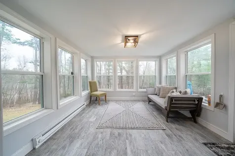 6 Hubbard Hill Road Derry NH 03038