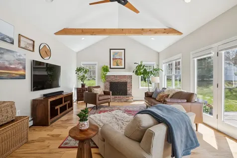 1 Appledore Avenue Exeter NH 03833