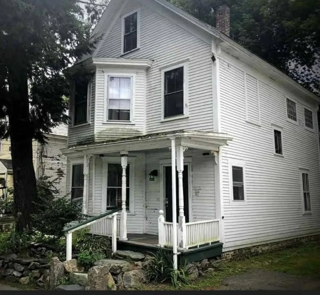 5 Granger Street Rockingham VT 05101