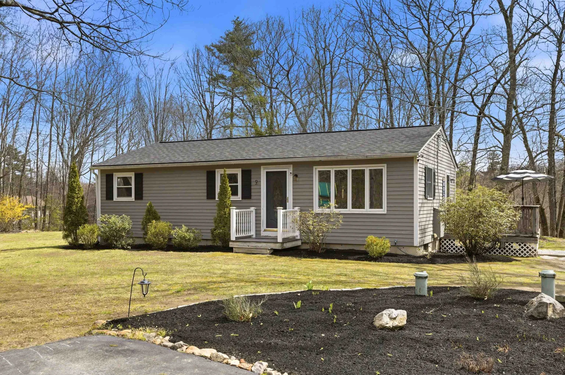 9 Tuttle Road Bedford NH 03110