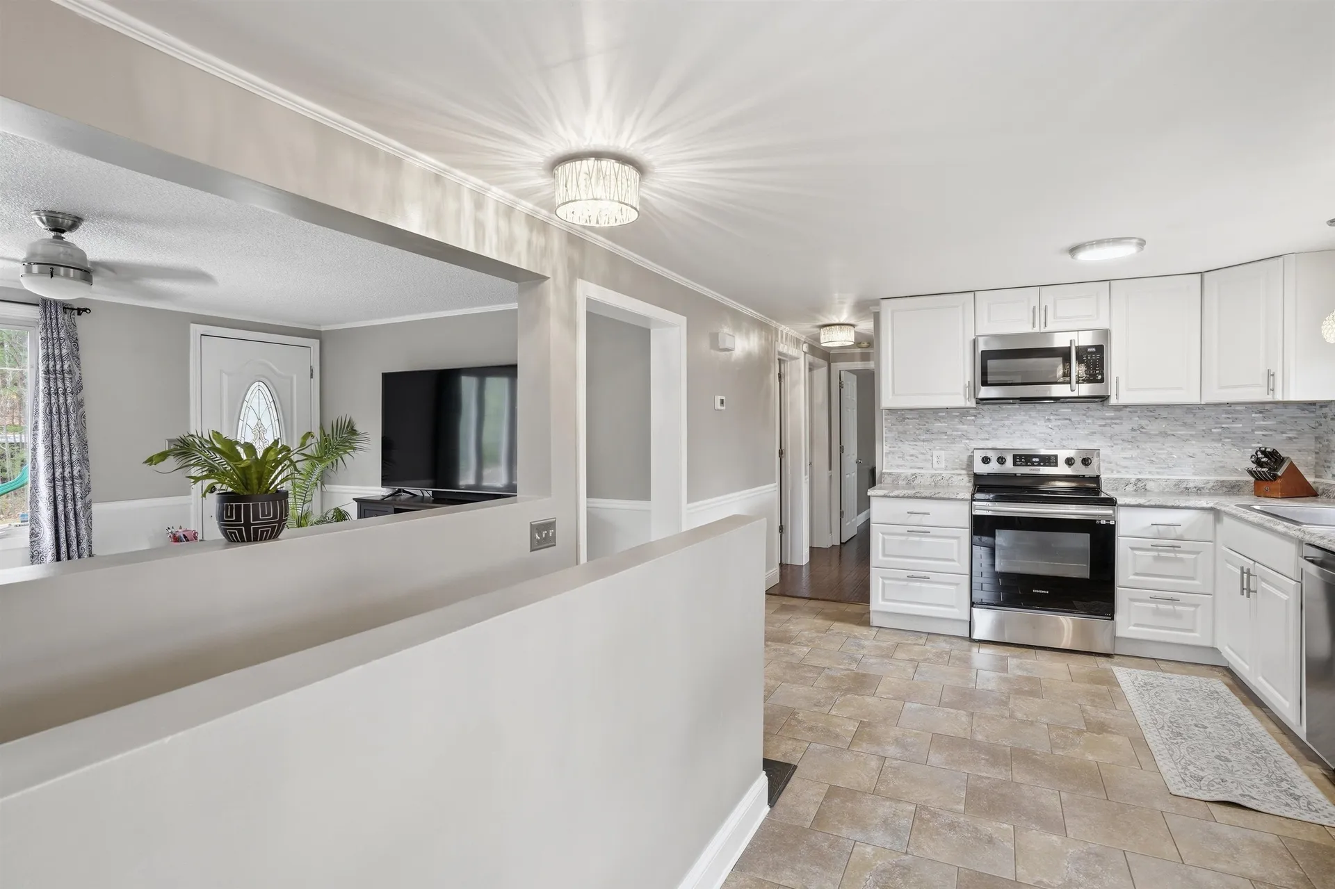 9 Tuttle Road Bedford NH 03110