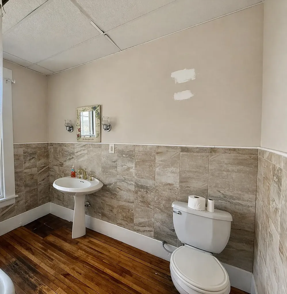 30 Sargents Avenue Nashua NH 03064