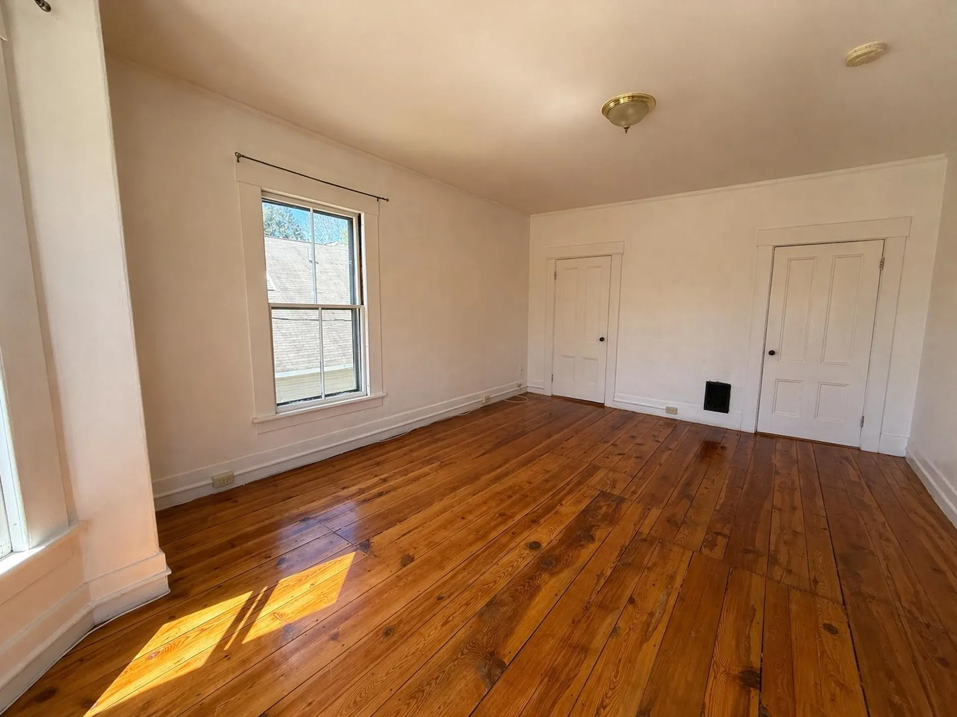 30 Sargents Avenue Nashua NH 03064