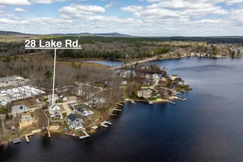 28 Lake Road Epsom NH 03234