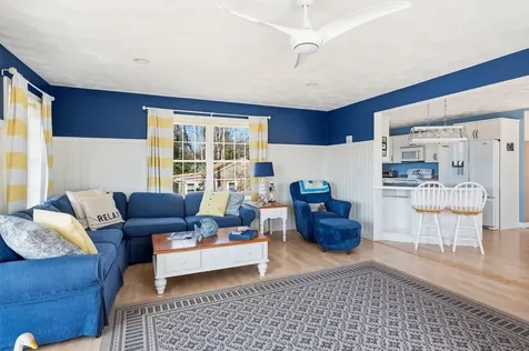 28 Lake Road Epsom NH 03234