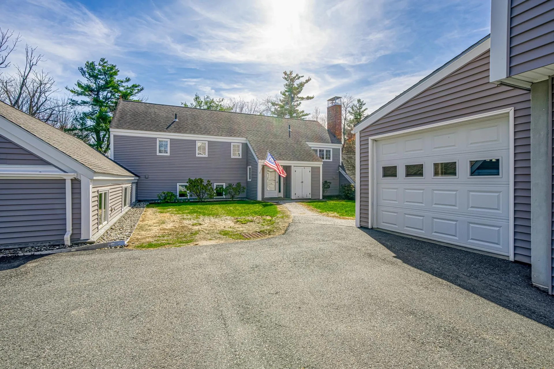 19 Hilltop Place New London NH 03257