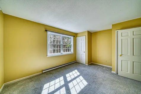 19 Hilltop Place New London NH 03257