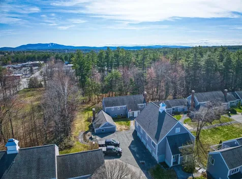 19 Hilltop Place New London NH 03257