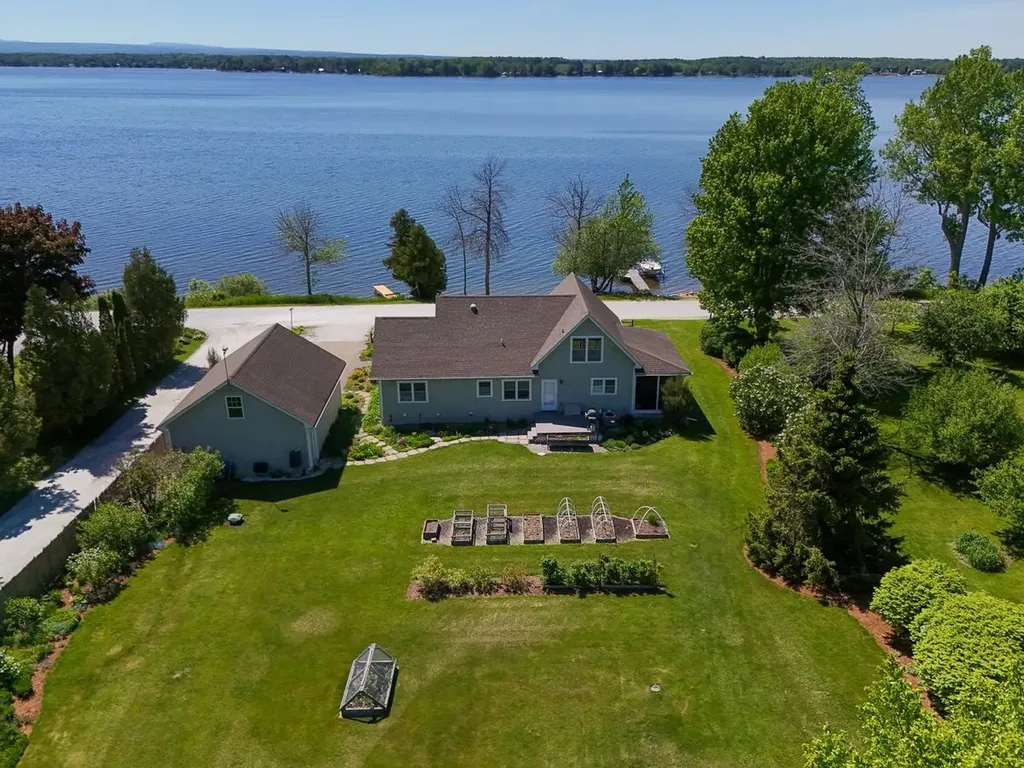 1600 West Shore Road Isle La Motte VT 05463