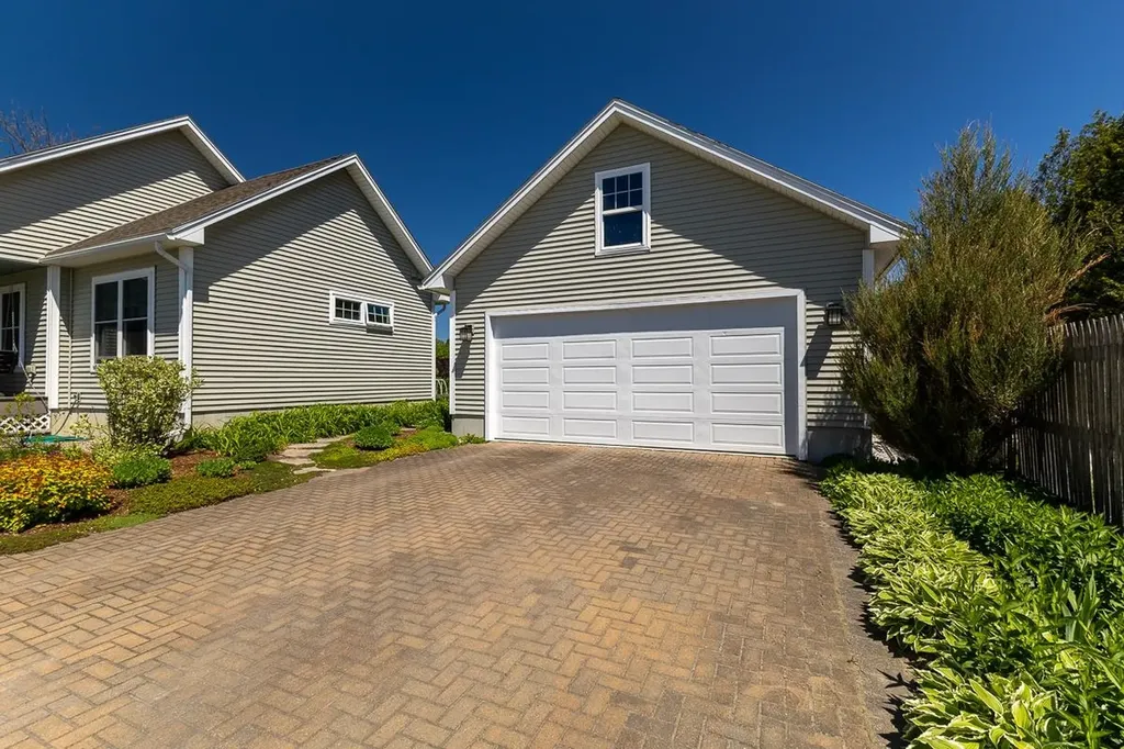 1600 West Shore Road Isle La Motte VT 05463