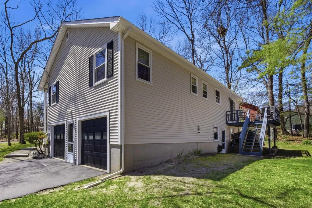 1 Debbie Terrace Derry NH 03038