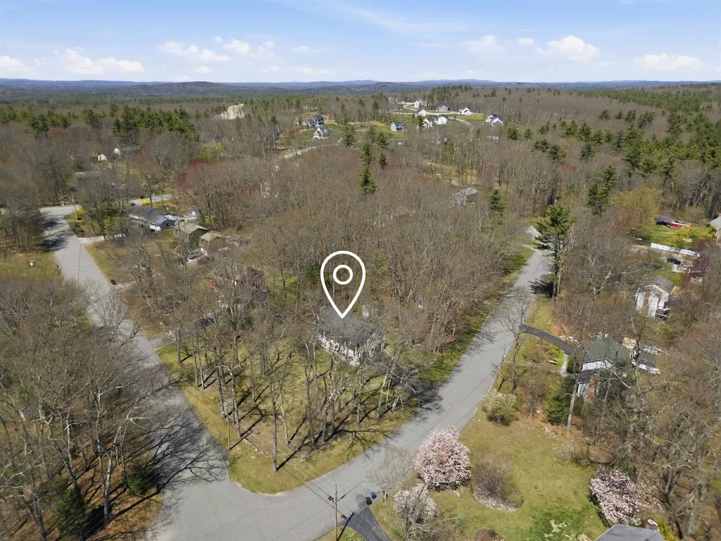1 Debbie Terrace Derry NH 03038