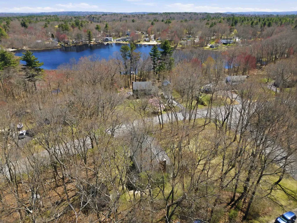 1 Debbie Terrace Derry NH 03038