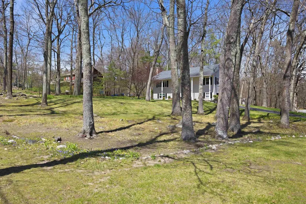 1 Debbie Terrace Derry NH 03038