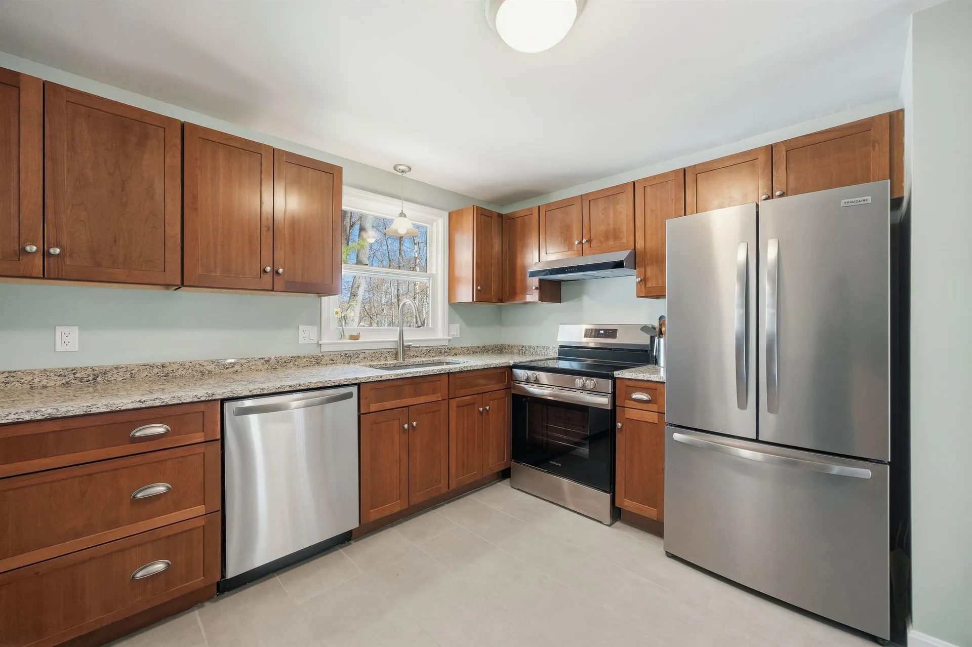 1 Debbie Terrace Derry NH 03038