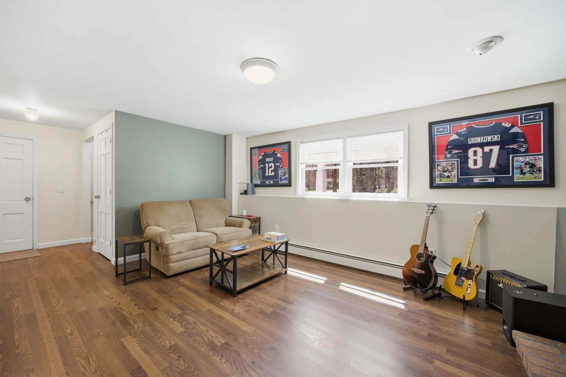 1 Debbie Terrace Derry NH 03038
