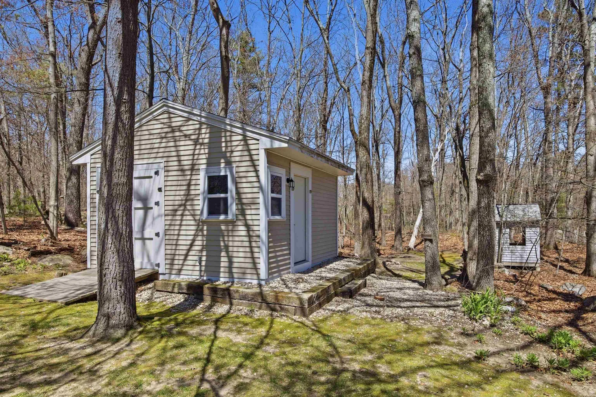 1 Debbie Terrace Derry NH 03038
