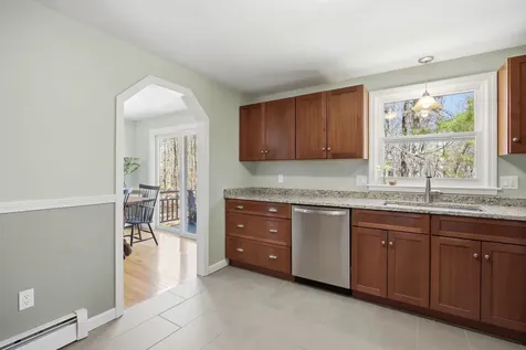 1 Debbie Terrace Derry NH 03038