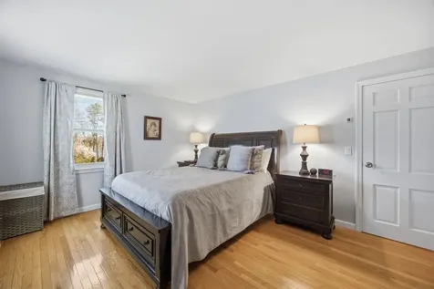 1 Debbie Terrace Derry NH 03038