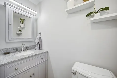 1 Debbie Terrace Derry NH 03038