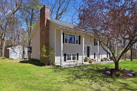 1 Debbie Terrace Derry NH 03038