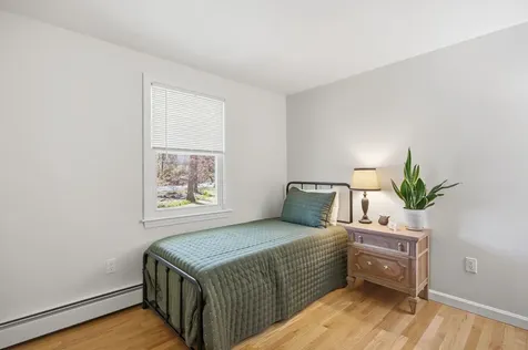1 Debbie Terrace Derry NH 03038