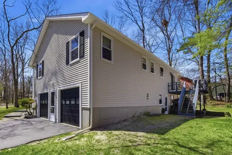 1 Debbie Terrace Derry NH 03038