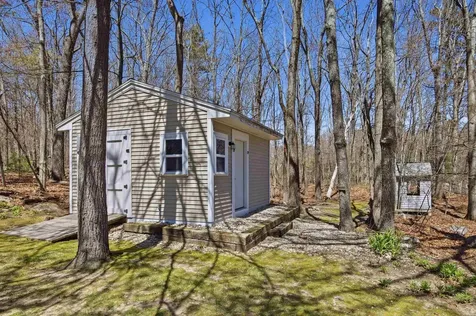 1 Debbie Terrace Derry NH 03038