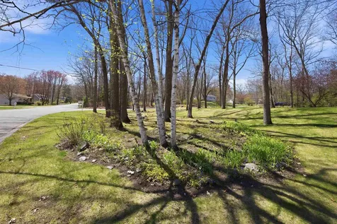 1 Debbie Terrace Derry NH 03038