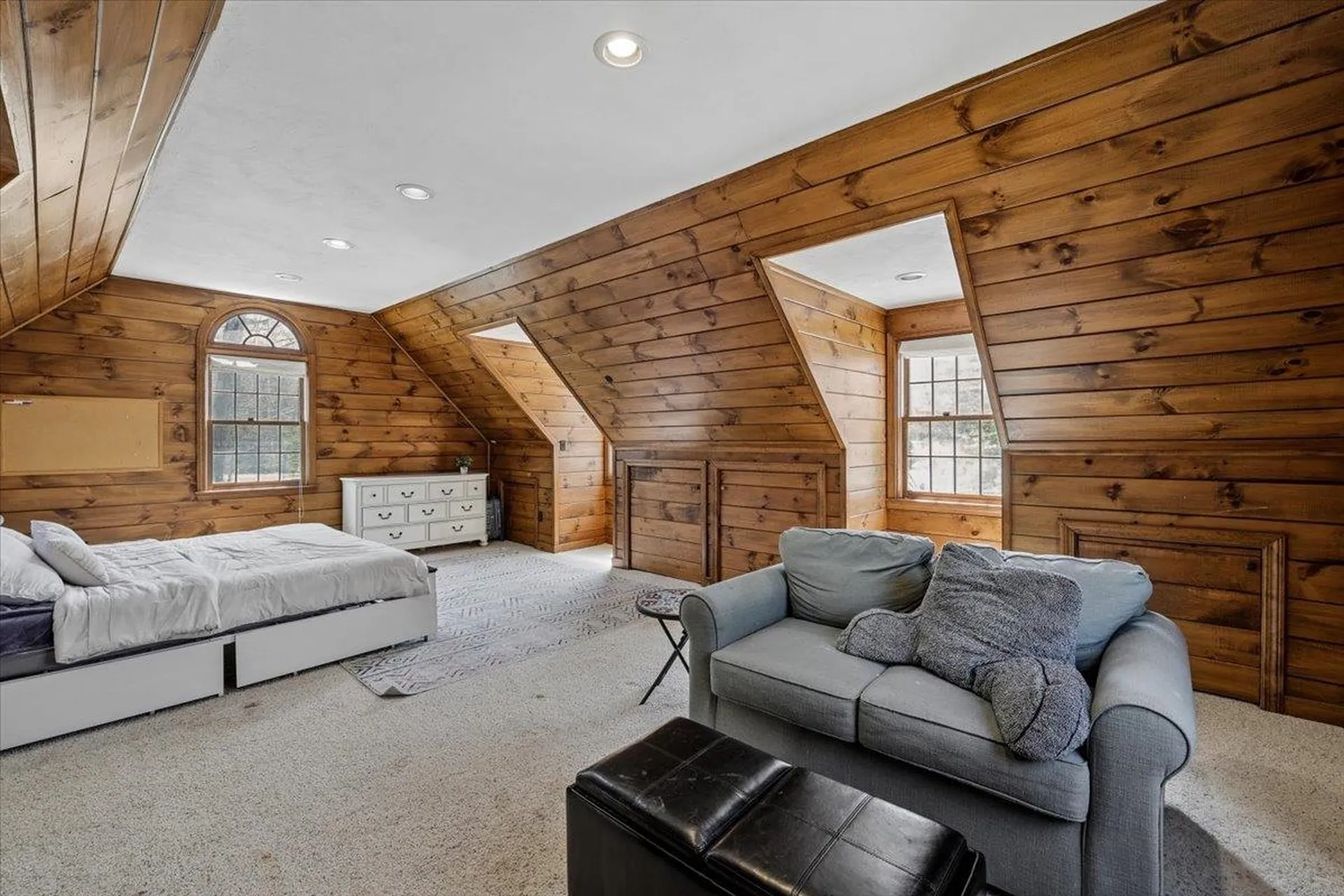 31 Boxwood Road Bedford NH 03110