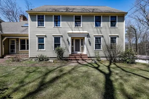 31 Boxwood Road Bedford NH 03110