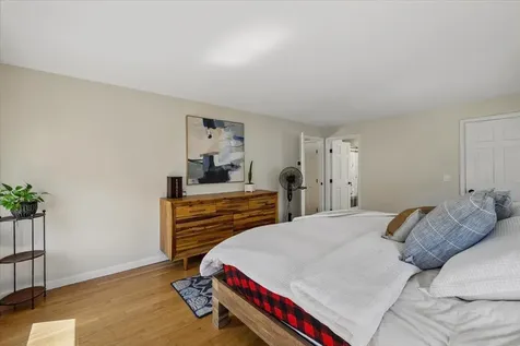 31 Boxwood Road Bedford NH 03110