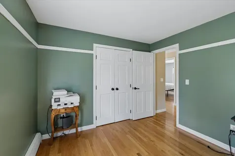 31 Boxwood Road Bedford NH 03110