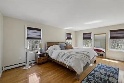 31 Boxwood Road Bedford NH 03110
