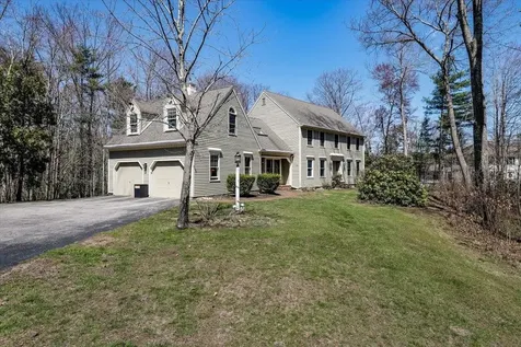 31 Boxwood Road Bedford NH 03110