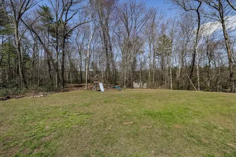 31 Boxwood Road Bedford NH 03110