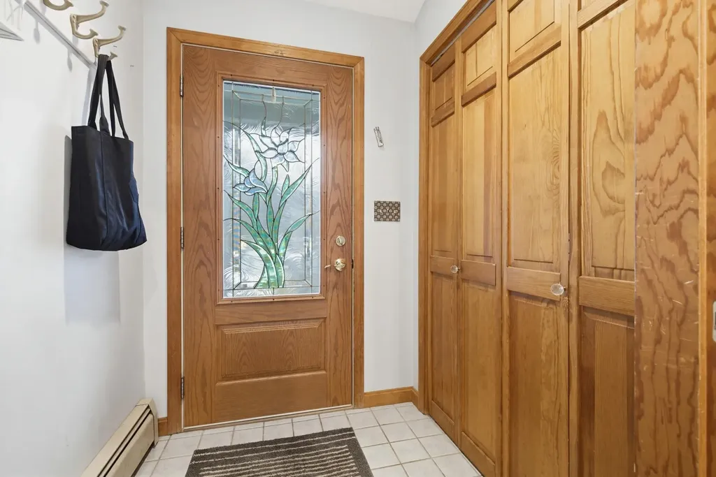 104 Old Auburn Road Derry NH 03038