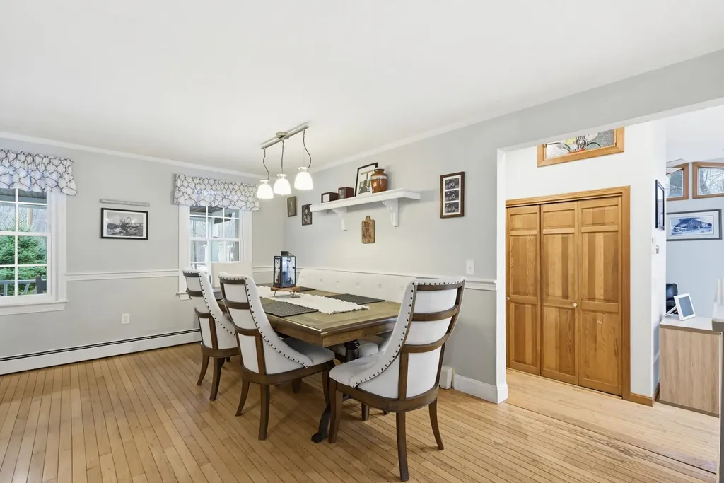 104 Old Auburn Road Derry NH 03038