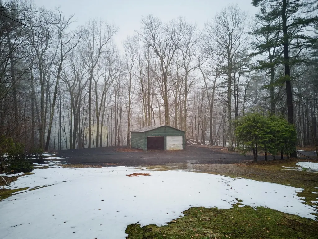 104 Old Auburn Road Derry NH 03038